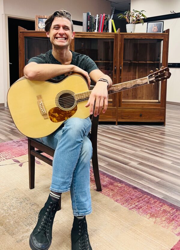 Helene Guitar Raffle - Image 4